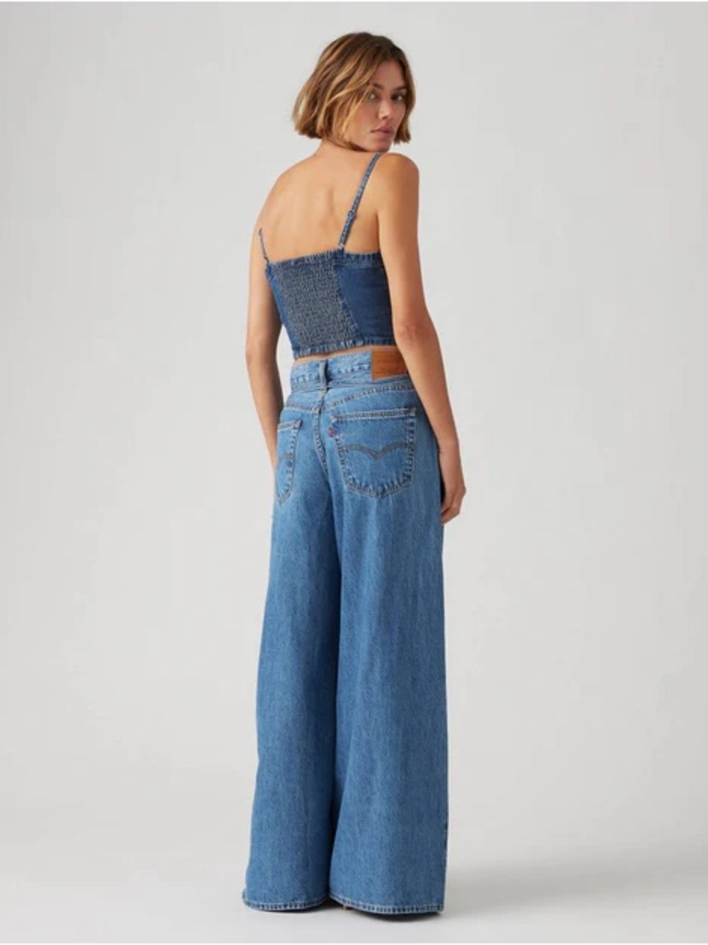 Levi’s Wide-Leg High-Waist Jeans in Classic Blue